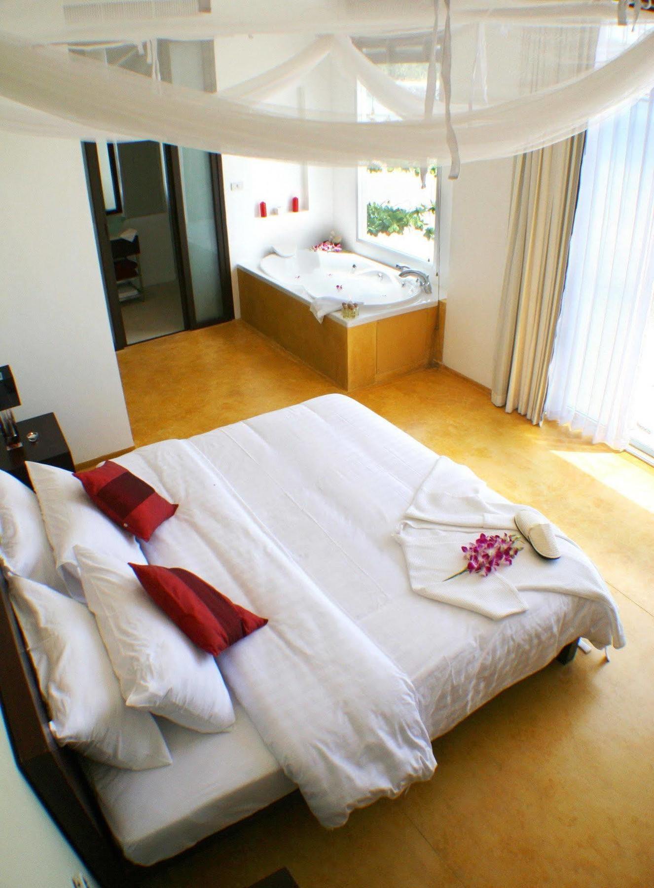 Mandalai Hotel Chaloklum Εξωτερικό φωτογραφία